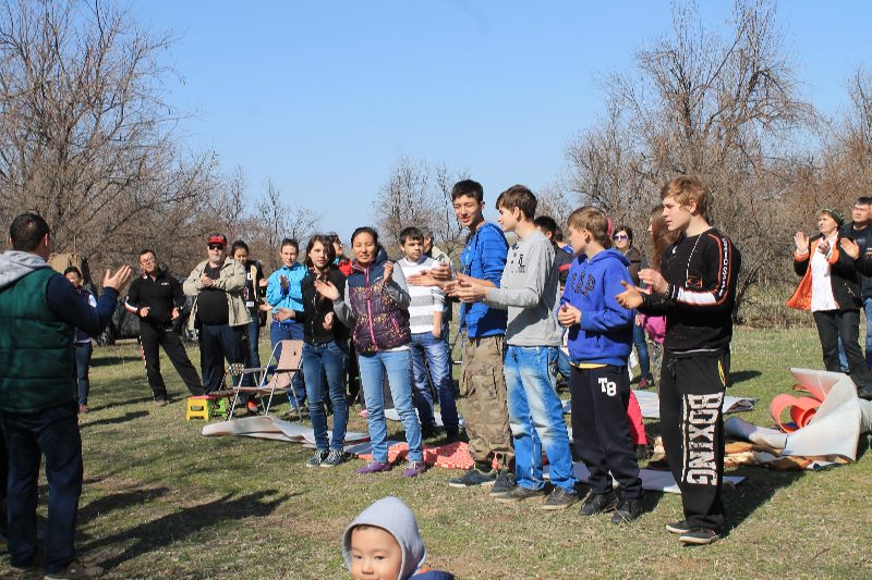 Подростковое служение